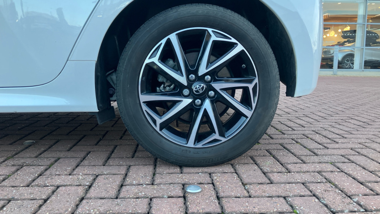 Toyota Yaris 1.5 Hybrid Design 5dr CVT Hybrid Hatchback